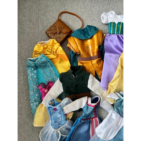 Barbie Frozen and Disney Princess Character Outfits with Shoes and Accessories - Picture 2 of 13